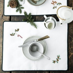 D�kkeserviet med sukkerstok