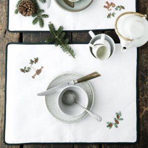 D�kkeserviet med trompet