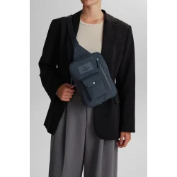 Darla one shoulder navy