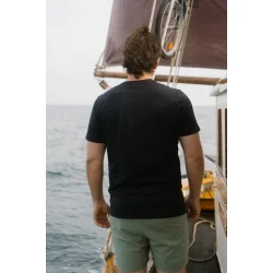 Flipping the bird t-shirt 