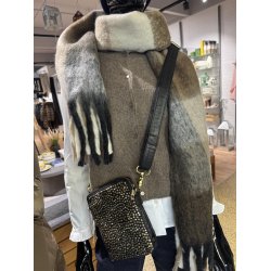 Frsceva sc 1 20616132-205012