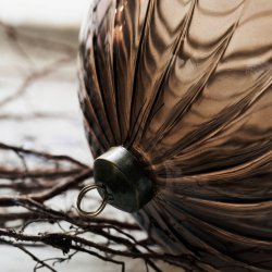 House doctor julekugle fluted amber