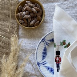 Juleserviet med nddeknkker