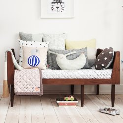 Oyoy rabbit peter pude