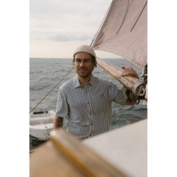 Seer sucker short sleeve shirt