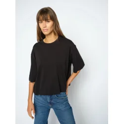 MMNatalie o-ss boxy tee black