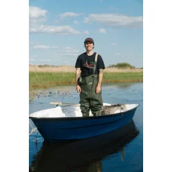 Red maxi t-shirt moonless night