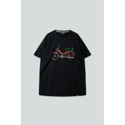 Red maxi t-shirt moonless night