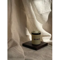 Scented candle manov