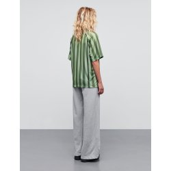 Shiny sport manna tee four leaf clover/oil green