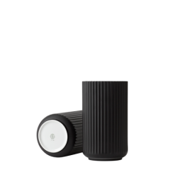 Lyngby Vase 20 cm mat black